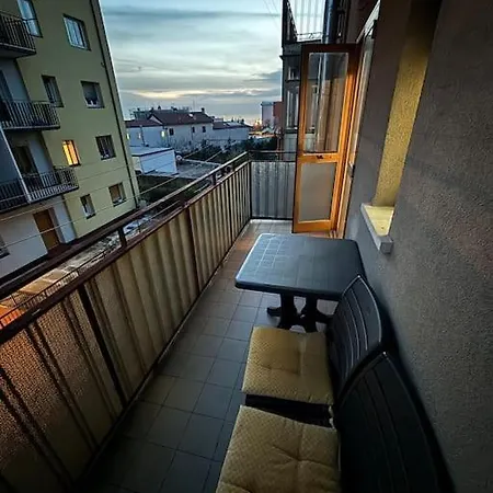 Netflix - Wi-fi - “fiume 19” - Trieste